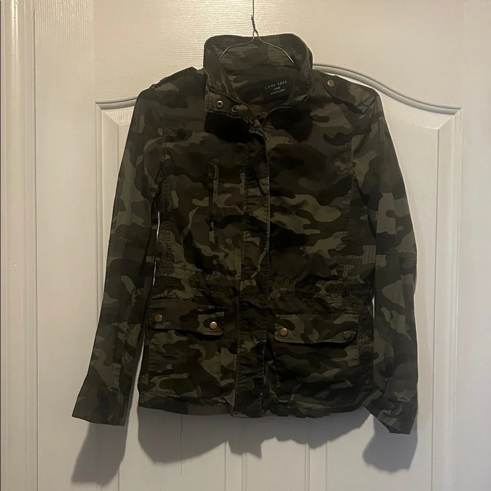 Love Tree Women's Camouflage Jacket - Picture 2 of 9